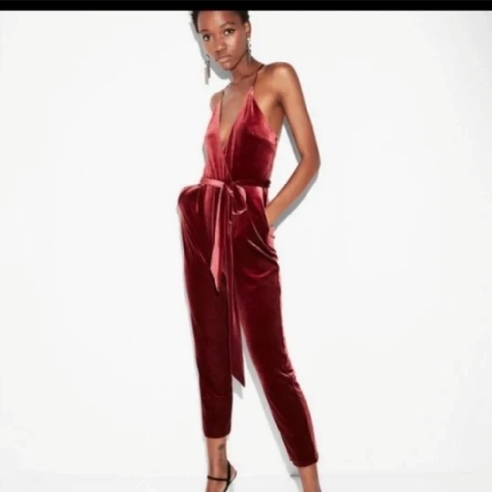 Express Modern Y2K Velour Romantic Glam Belted Jumpsuit, Size 6‎